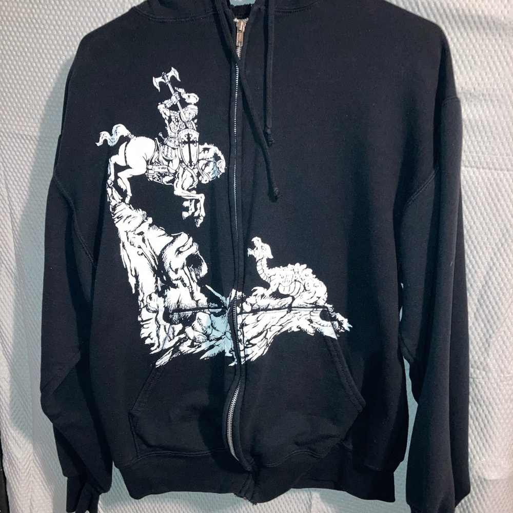 Men’s zip up hoodie size M